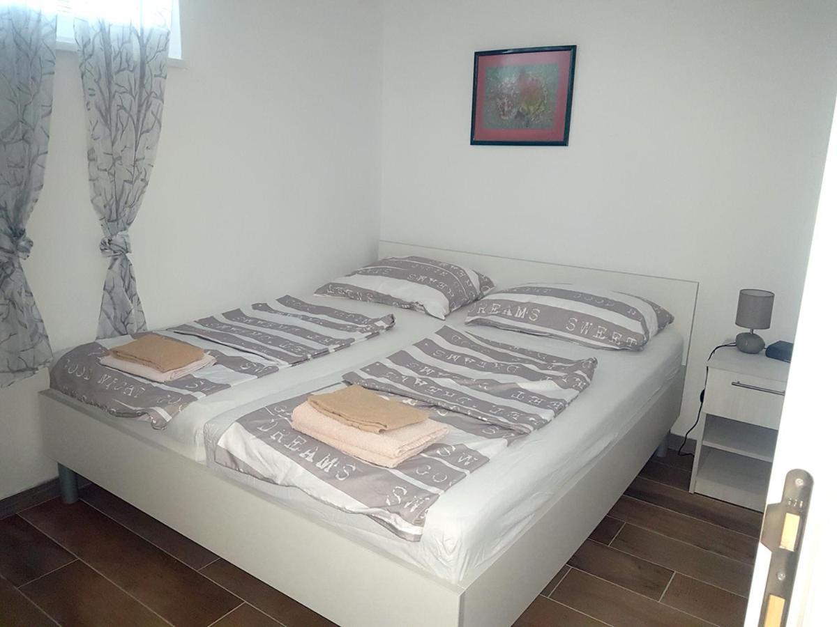 Villa Niva Vir Εξωτερικό φωτογραφία