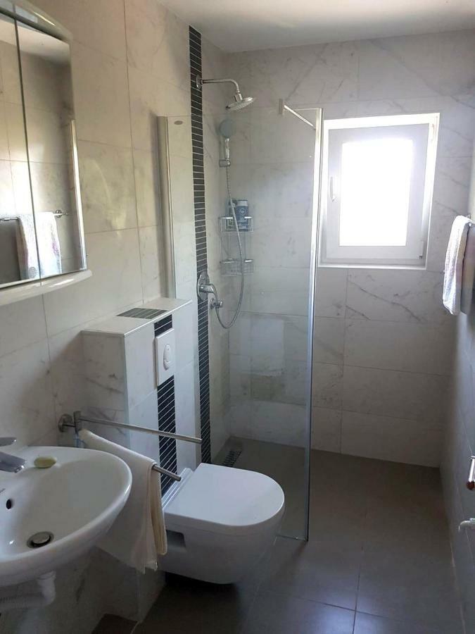Villa Niva Vir Εξωτερικό φωτογραφία